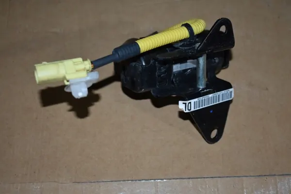 OEM 25345-JF70A Fecho do Capô Esquerdo Nissan GT-R R35 image 4