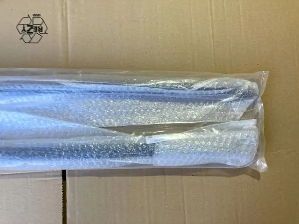 Joint de pare-brise avant droit OEM 8U0854328A Audi Q3 image 6