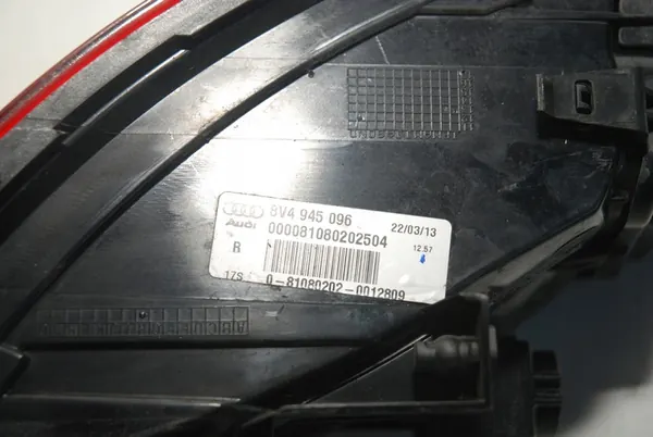 AUDI A3 LIFT SPORTBACK LÁMPARA TRASERA IZQUIERDA DERECHA 8V4 image 3