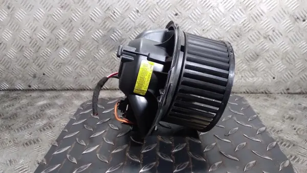 VW Ventilatorweerstand OEM 1K1820015E F995427D image 3