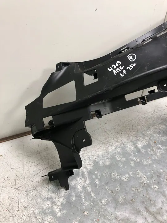Deslizamento de para-choque dianteiro esquerdo Mercedes W213 AMG A2138852300 image 3