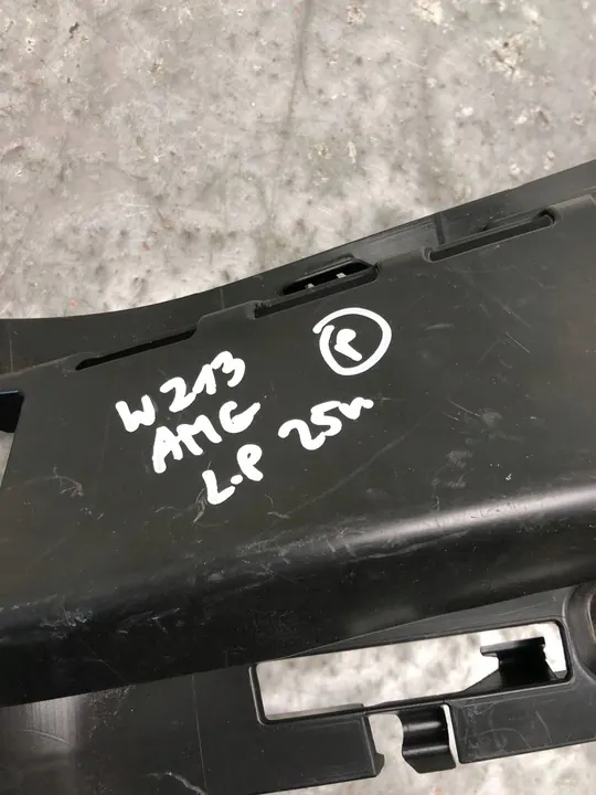 Deslizamento de para-choque dianteiro esquerdo Mercedes W213 AMG A2138852300 image 6