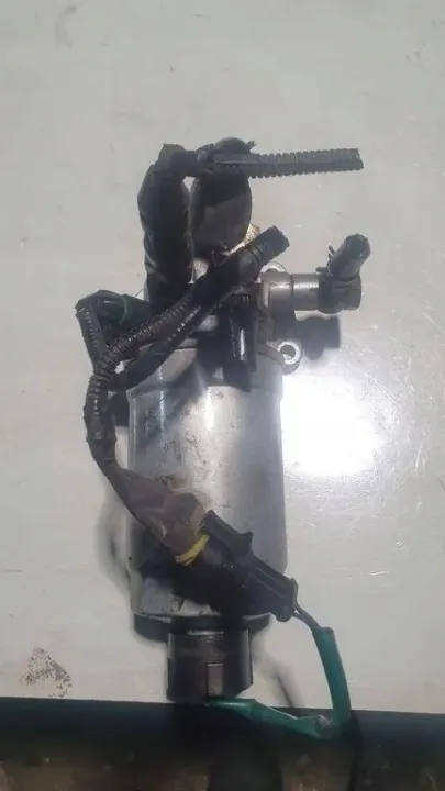 Polttoainesuodatin kotelo OEM 0450133298 Kia Carens II image 3