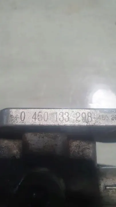 Polttoainesuodatin kotelo OEM 0450133298 Kia Carens II image 5
