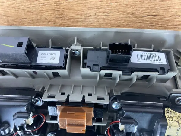 Luz de techo OEM 22850908PINYA para Cadillac CTS 2014 image 7