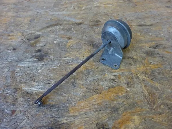 AUDI A3 8P GOLF VI 2.0 TFSI Atuador Turbo OEM 06J145701N image 2