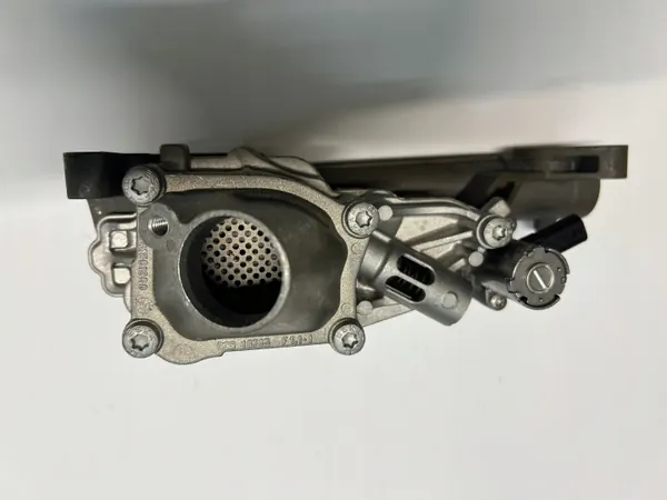 Pompe à huile OEM A2741800200 pour Mercedes C/E/GLC 2.0D image 5