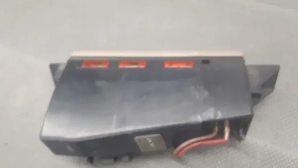 BMW Aschenbecher OEM 511619089102 für E34 - Gebraucht image 9
