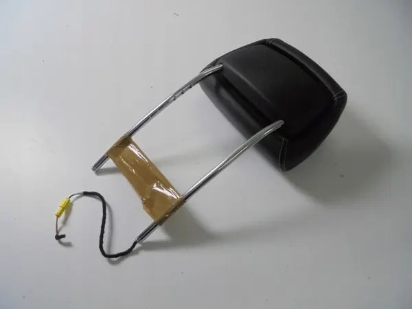 Oikea etupääntuki OEM ZAGŁÓWEK PRAWY PRZÓD MERCEDES CLS W218 image 3
