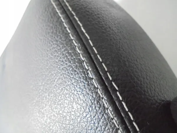 Oikea etupääntuki OEM ZAGŁÓWEK PRAWY PRZÓD MERCEDES CLS W218 image 5