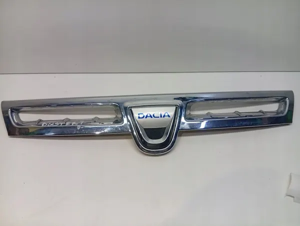 Dacia OE 620780003R Grille - État Utilisé image 2