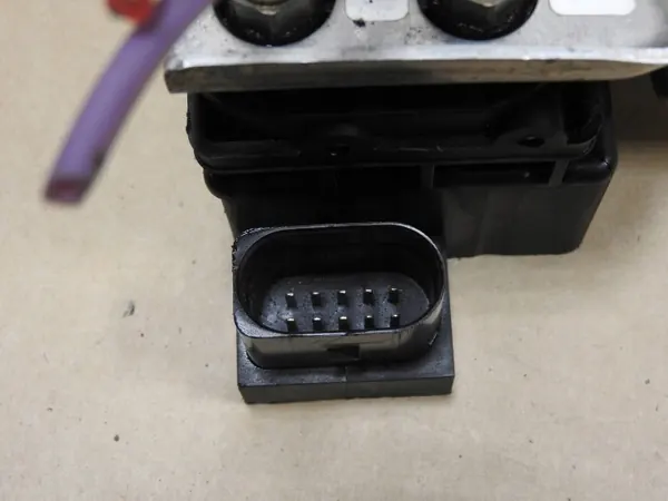 Distributeur Pneumatique Audi OE OEM 15152400052 image 3