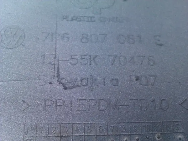 Volkswagen OE 7P6807061E Spoiler - Gebruikt image 3