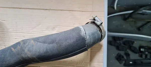 Audi Q5 Intercooler Schlauch 2.0 TDI 8R0145790G image 2