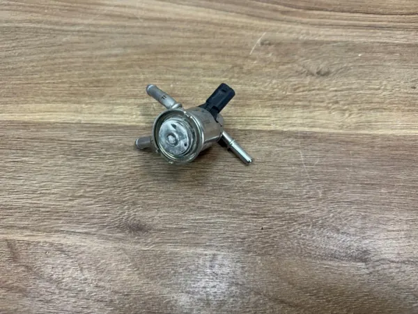 Käytetty AdBlue-suutin OEM A0004907600 Mercedes image 5