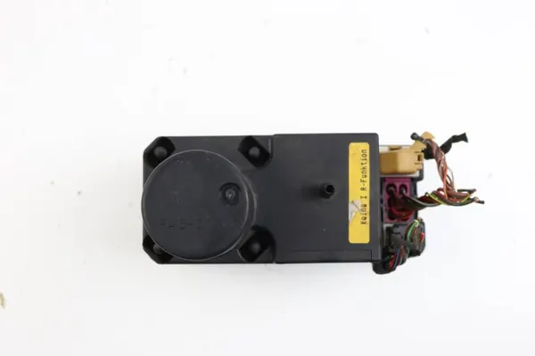 Pompe de verrouillage central OEM 4A0862257E Audi A4 B5 image 5