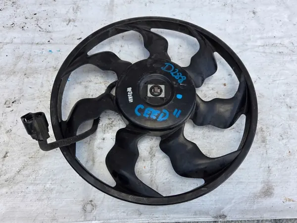 Kylarfläkt OEM 3137230143 för Kia Ceed 2012-2017 image 2