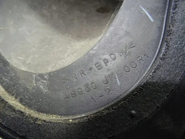 Infiniti Q30 Kardankopplingsskydd OEM 48950JK900R - Begagnad image 3