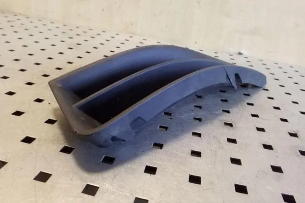 Griglia paraurti anteriore SKODA OCTAVIA II 1.6L Diesel image 4