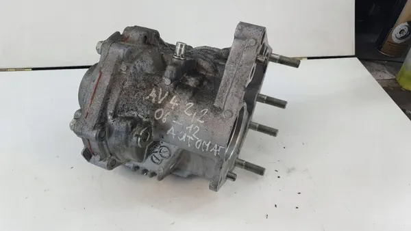 Toyota RAV4 06-12 2.2D 4x4 Auto Front Diff Reduzierer OEM 2Y113-U image 4