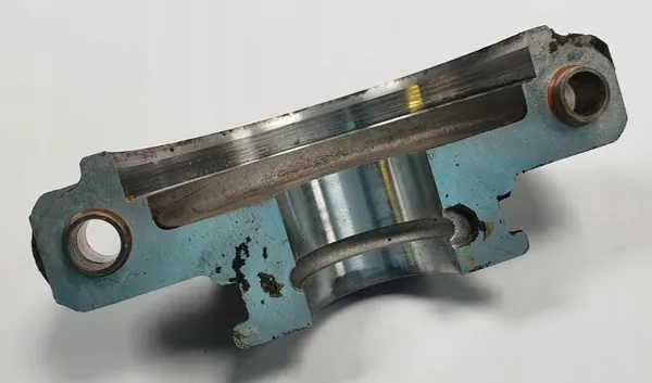 Gebrauchte Nockenwellenstütze für Volvo XC90 2.4 D5 image 3