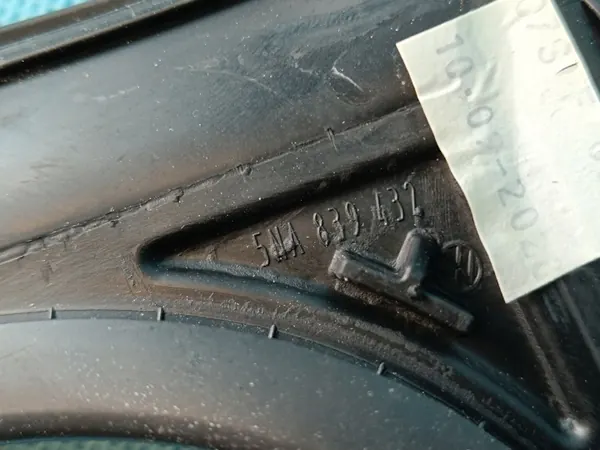 OEM 5NA839432F Rechter Achterdeurgeleider VW Tiguan image 7