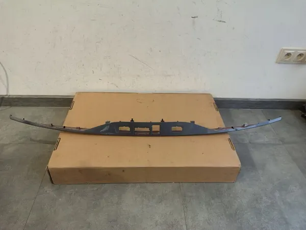 MG HS Heckklappenleiste OEM 11705990 - Gebraucht image 4