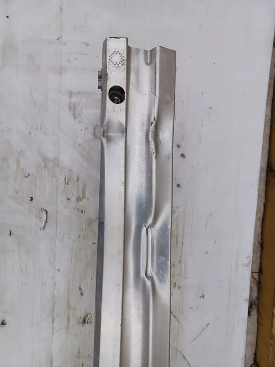 Viga do para-choque traseiro Audi Q5 (8R) 2016 8R0807313C image 2