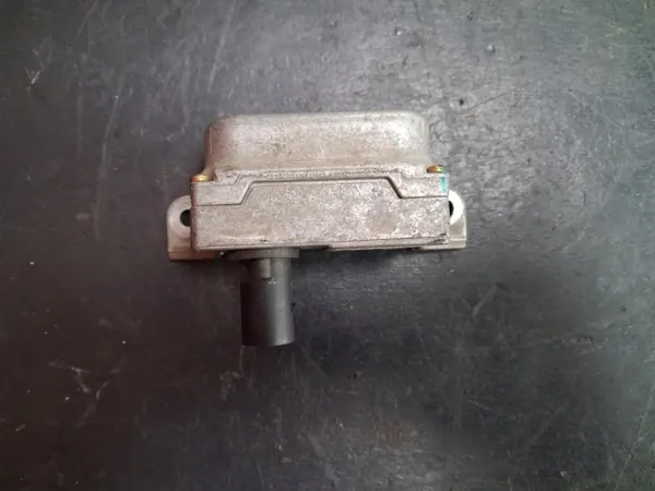 ESP-anturi OEM 1J1907637D VW Golf 4:lle image 2