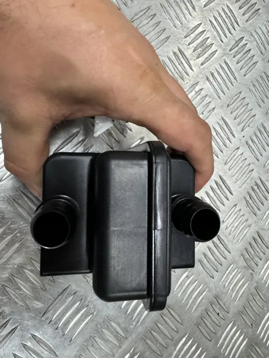 Brandstofdampkanister OEM A77746-33010 voor Toyota Yaris image 6