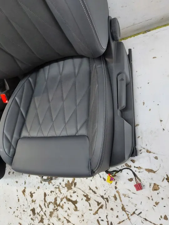 FORDEXPLOKANFOT Vorder- und Rücksitze für Ford Explorer VII image 10