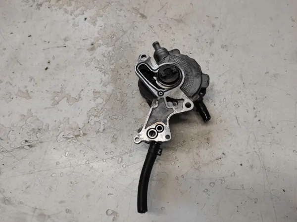 Tyhjiöpumppu OEM 038145209A VW Passat B5 1.9 TDI:lle image 3