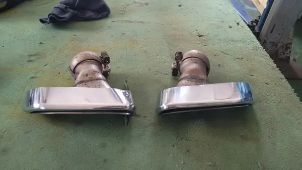 OEM FG6754IHU7 Pakopää Jeep Grand Cherokee WK2:lle image 2