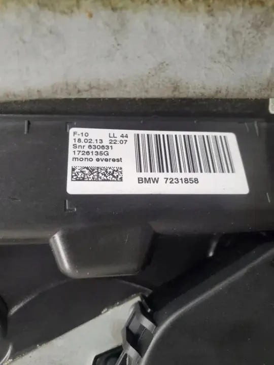 Toit ouvrant BMW F10 OEM 7231858 - État utilisé image 4
