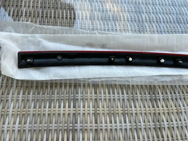 Kia Sportage IV Kofferbakklep Trim OEM 87310-F1500 image 5