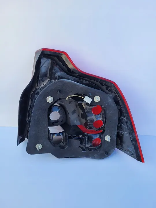 Luz trasera izquierda LED Volvo S40 II image 3