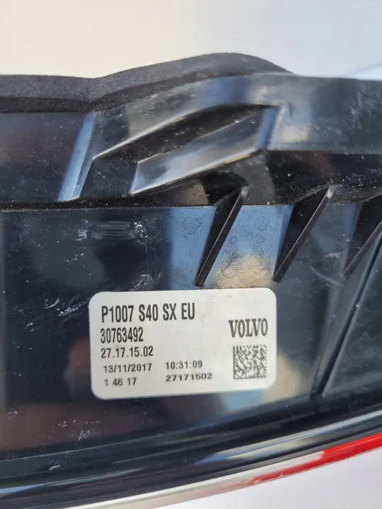 Luz trasera izquierda LED Volvo S40 II image 4