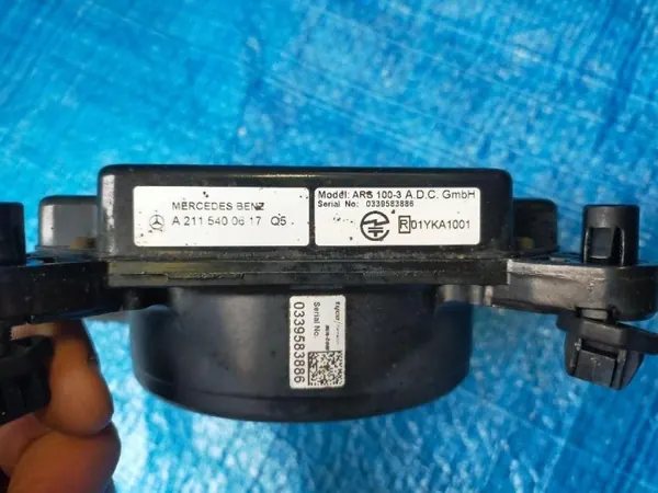 Mercedes W211 Distronic-tutka OEM A2115400617 image 3