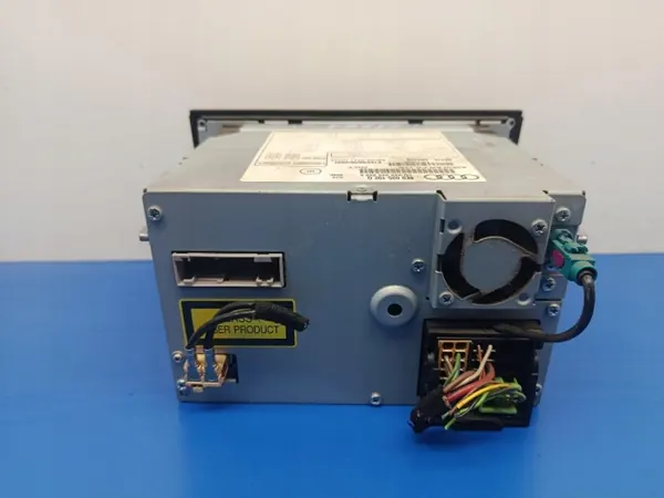 Audi A4 B7 Radio Navigation Plus OEM 8E0035192Q image 3