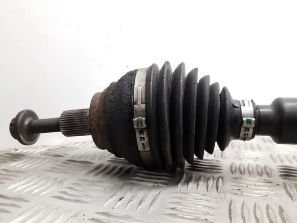 Skoda Superb B8 (3V) 2016 Höger Framdrev 3Q0407272BR image 3