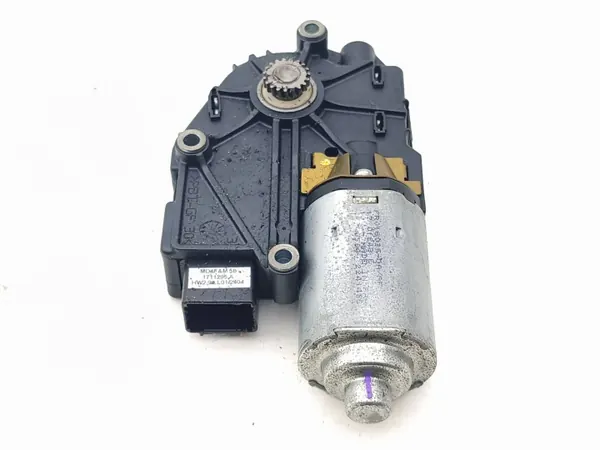 Maserati Quattroporte Schiebedachmotor OEM 1711295A image 3