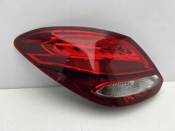 MERCEDES C-KLASA W205 SEDAN ACHTERLICHT RECHTS 2014- image 3