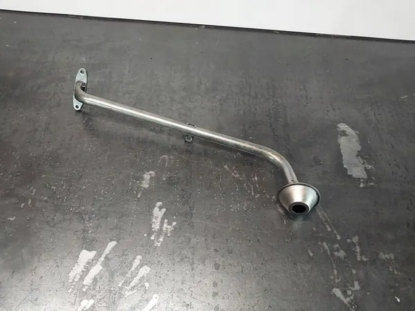 Fumaça de óleo (sucção de óleo) BMW 5 E39 525tds M51D25 image 1