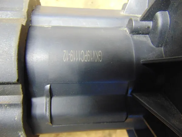 Pompe à air secondaire Mercedes Classe C W211 2.6 V6 image 6