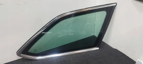 Taka-oikea ikkuna OEM 5E9845298 Skoda Octavia III:lle image 5