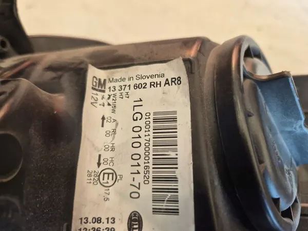 Opel Astra J Oikea Ajovalaisin Englanti Versio 13371602 image 4