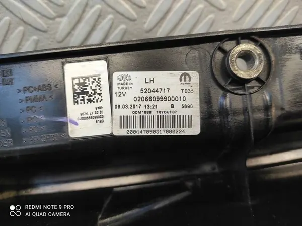 Luz trasera izquierda original Fiat Doblo 2015- image 8