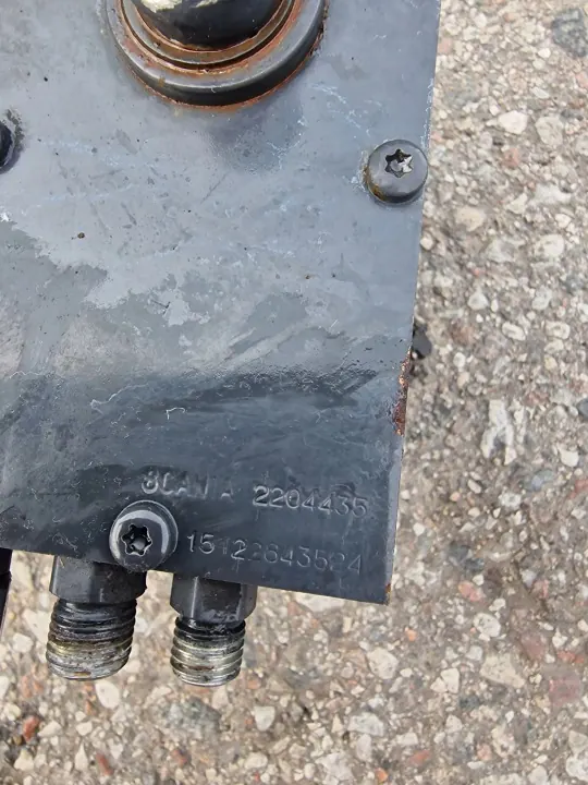 Scania R Cabine kantelpomp OEM 2204435 - Gebruikt image 4