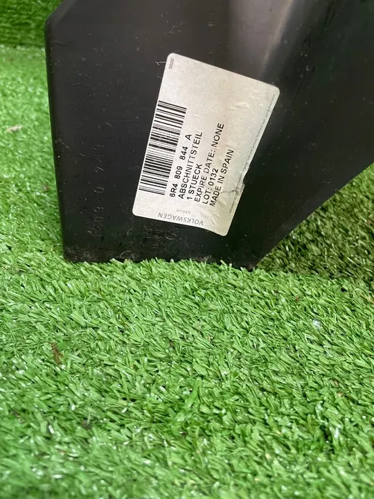 VW Polo 6C 6R Höger Bakskärm 6R4809844A image 3