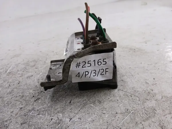 Federbeinverteiler OEM 4E0616014B für Audi A8 D3 image 8